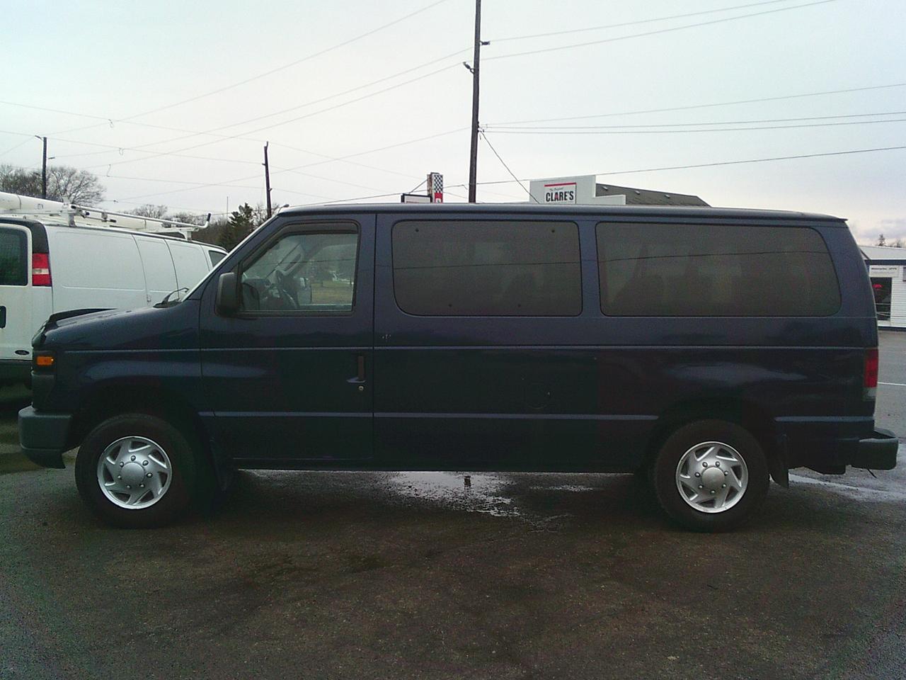 2011 Ford Club Wagon E-150 Passenger XL Photo