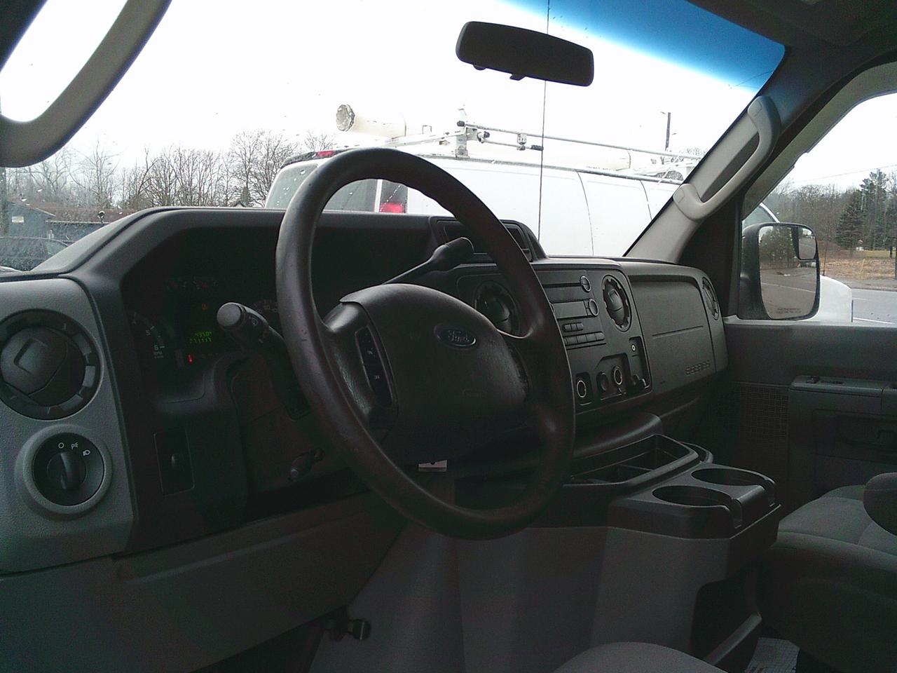 2011 Ford Club Wagon E-150 Passenger XL Photo