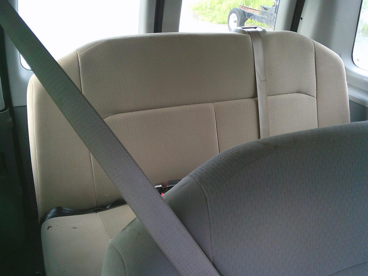2011 Ford Club Wagon 11 PASSENGER E-150 XL Photo