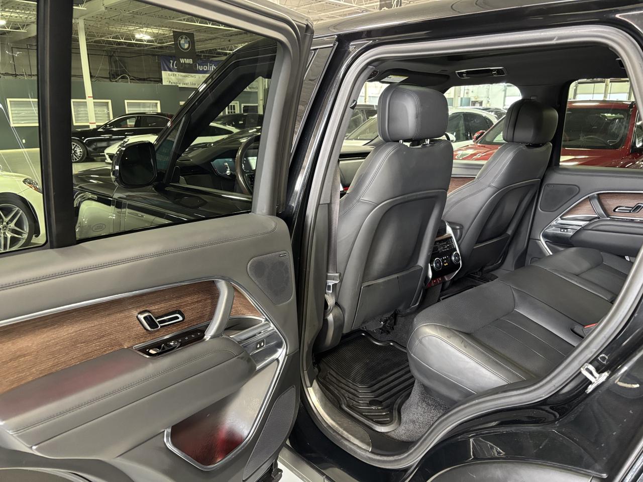 2023 Land Rover Range Rover P530 SE SWB|NO LUX TAX|NAV|HUD|RECLINE|MERIDIAN|++ Photo