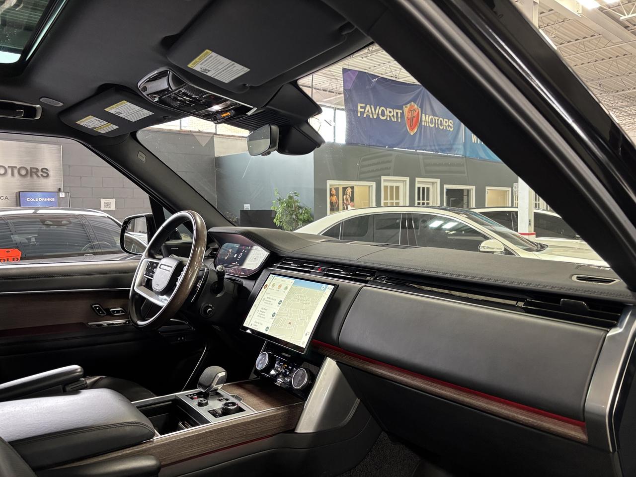 2023 Land Rover Range Rover P530 SE SWB|NO LUX TAX|NAV|HUD|RECLINE|MERIDIAN|++ Photo