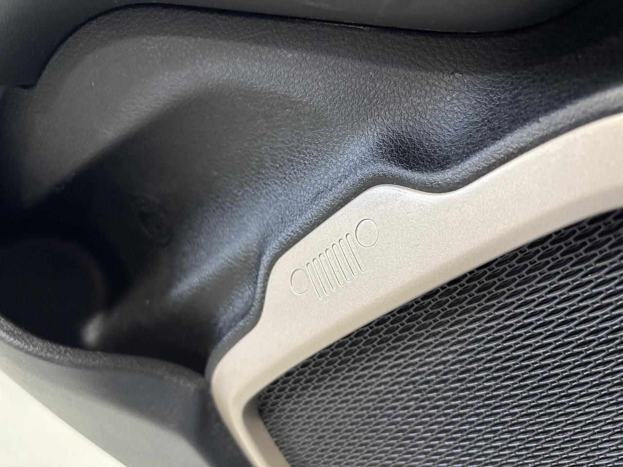 2015 Jeep Renegade Limited|4WD|LEATHER|BACKUPCAMERA|REMOTESTART|+++ Photo