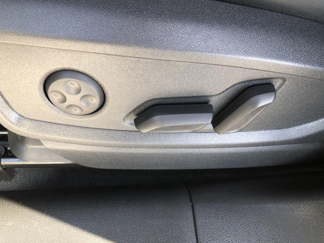 2025 Audi Q5 45 Progressiv LEATHER, PAN.ROOF, NAVI, ADAPTIVE CR Photo