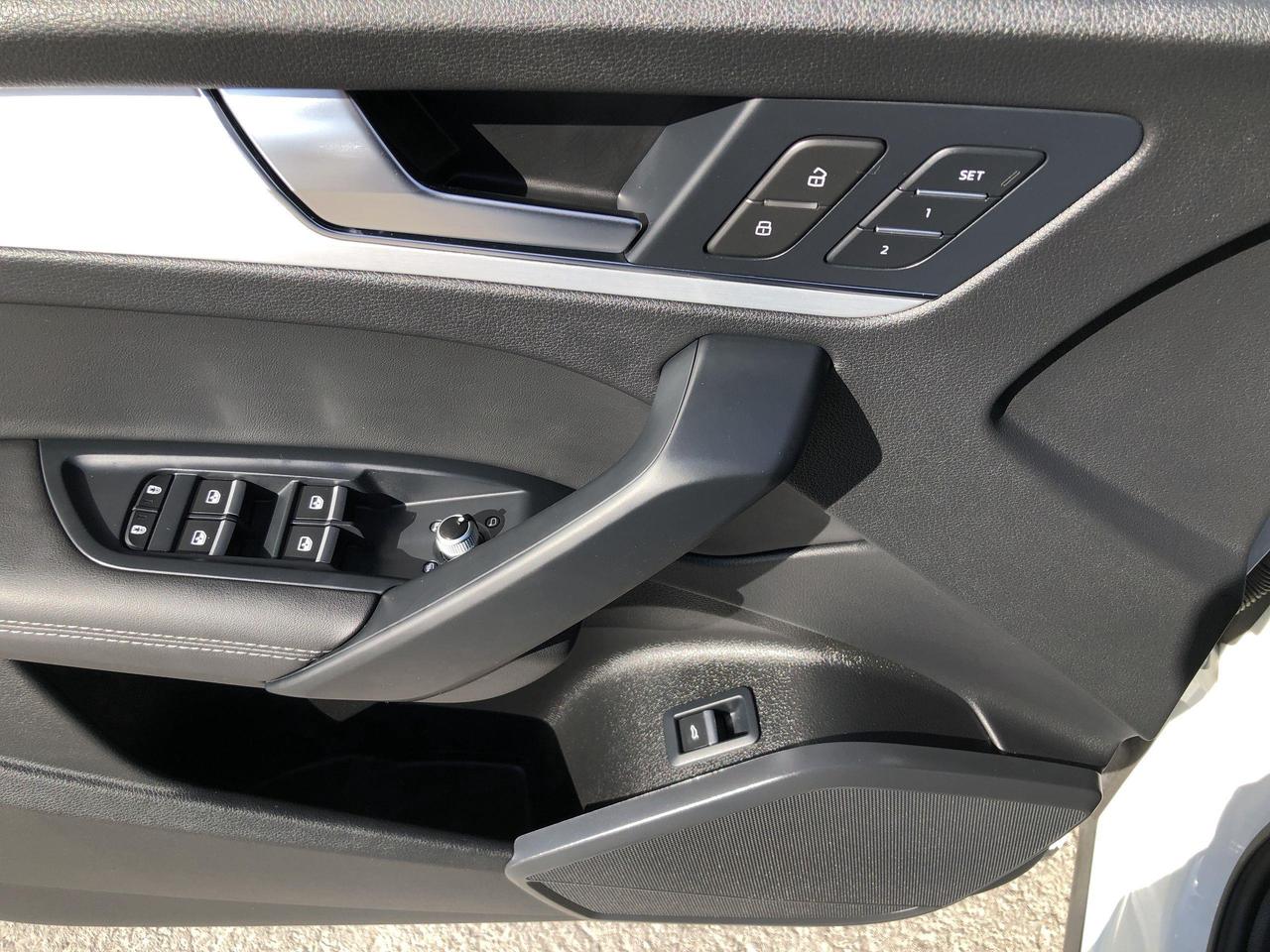 2025 Audi Q5 45 Progressiv LEATHER, PAN.ROOF, NAVI, ADAPTIVE CR Photo