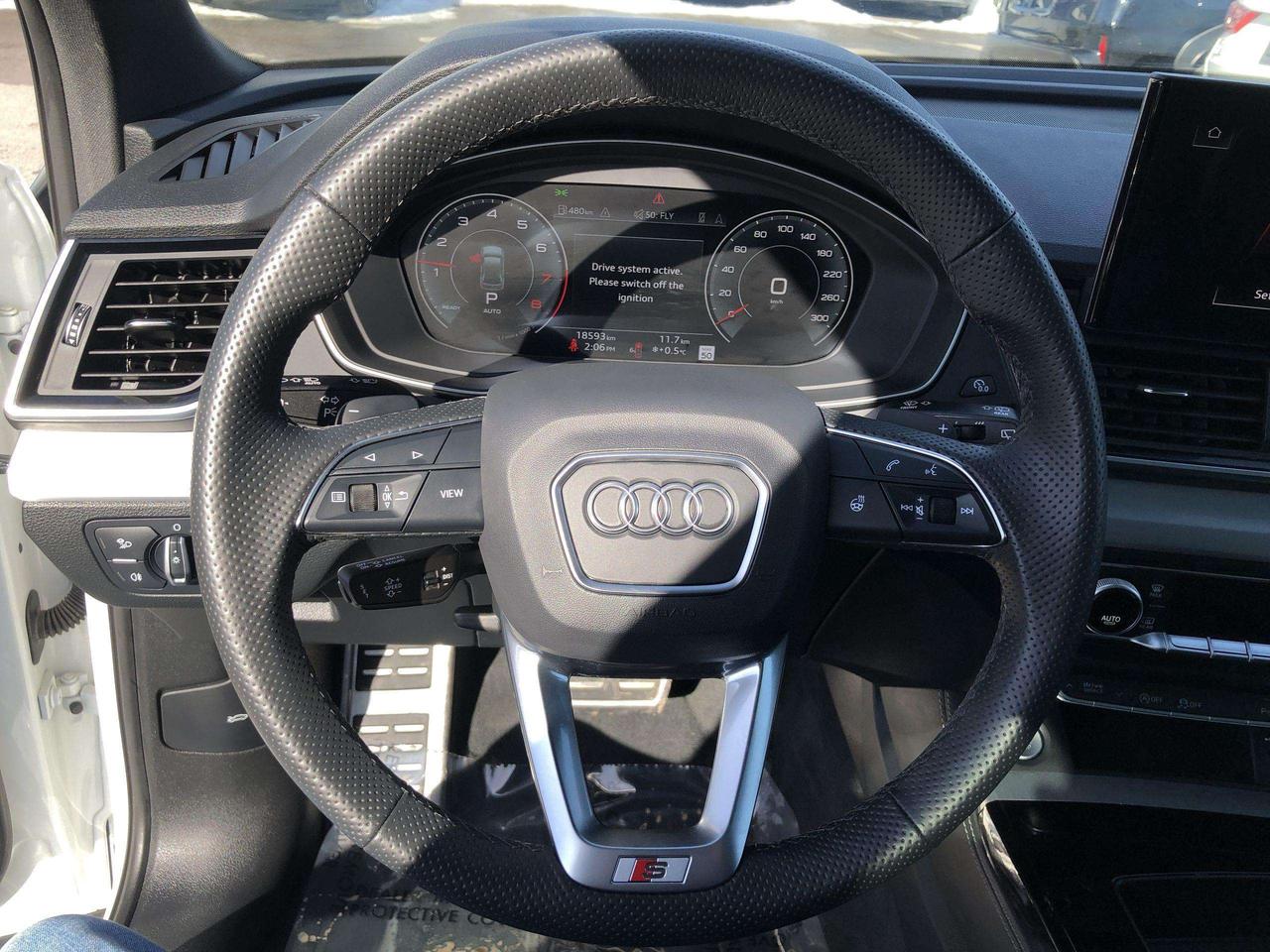 2025 Audi Q5 45 Progressiv LEATHER, PAN.ROOF, NAVI, ADAPTIVE CRUISE, LANE ASSIST, VIRTUAL COCKPIT, 20 AUDI SPORT ALLOYS Photo