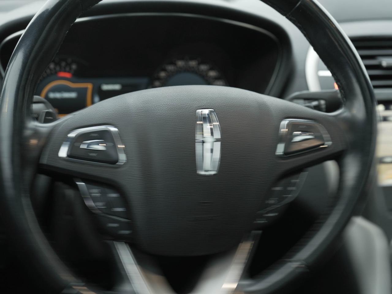 2018 Lincoln MKC WELL MAINTAINED | AWD | LEATHER | WNTER WHEELS & R Photo