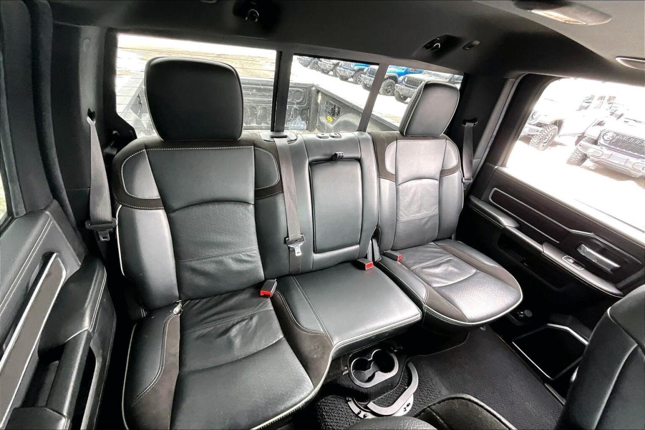 2022 RAM 2500 Laramie Night 6.4 V8 | Level B | Tow Pkg | 4X4 Photo