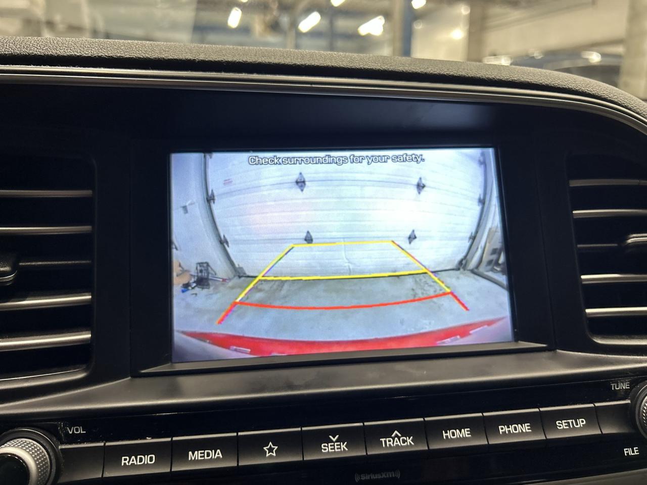 2019 Hyundai Elantra LUXURY | LOW KMS! |HTD LEATHER | SUNROOF | CARPLAY Photo2