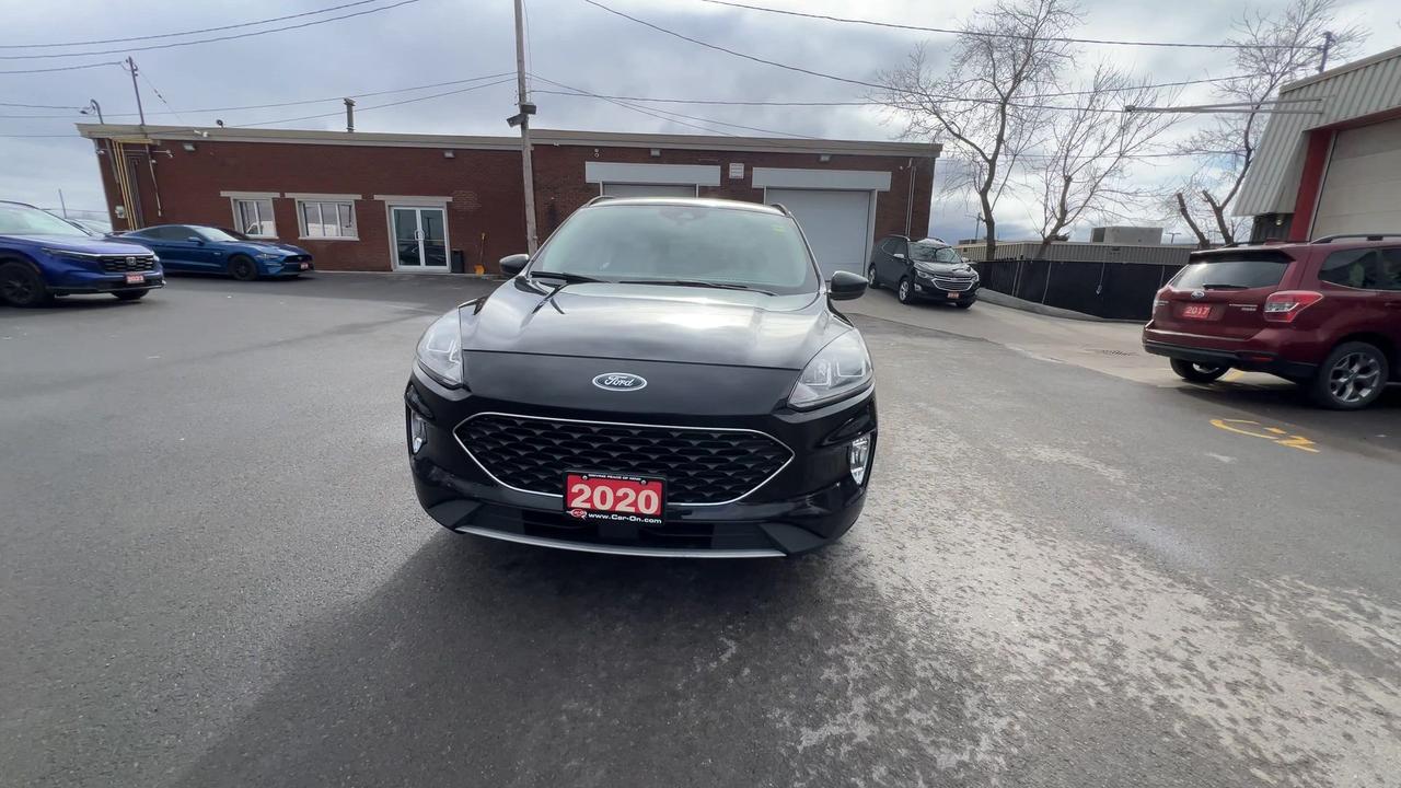 2020 Ford Escape SEL | HTD LEATHER |CARPLAY | REMOTE START | ALLOYS Photo