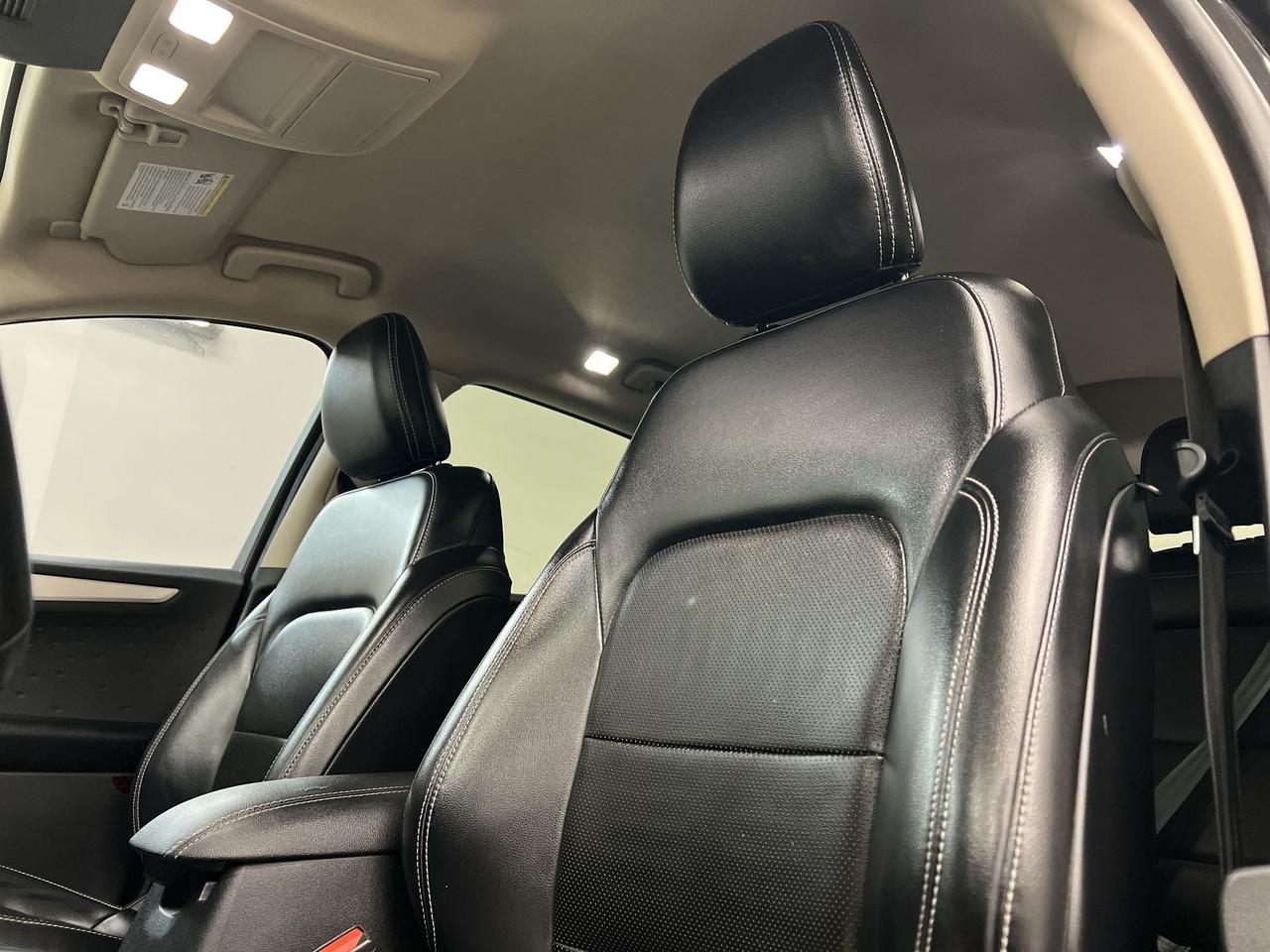 2020 Ford Escape SEL | HTD LEATHER |CARPLAY | REMOTE START | ALLOYS Photo