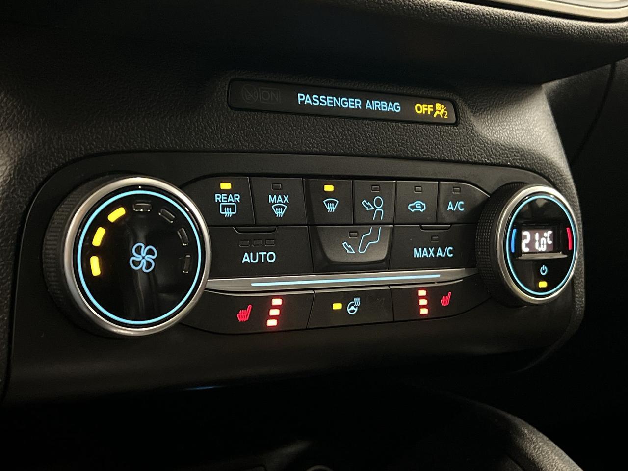 2020 Ford Escape SEL | HTD LEATHER |CARPLAY | REMOTE START | ALLOYS Photo