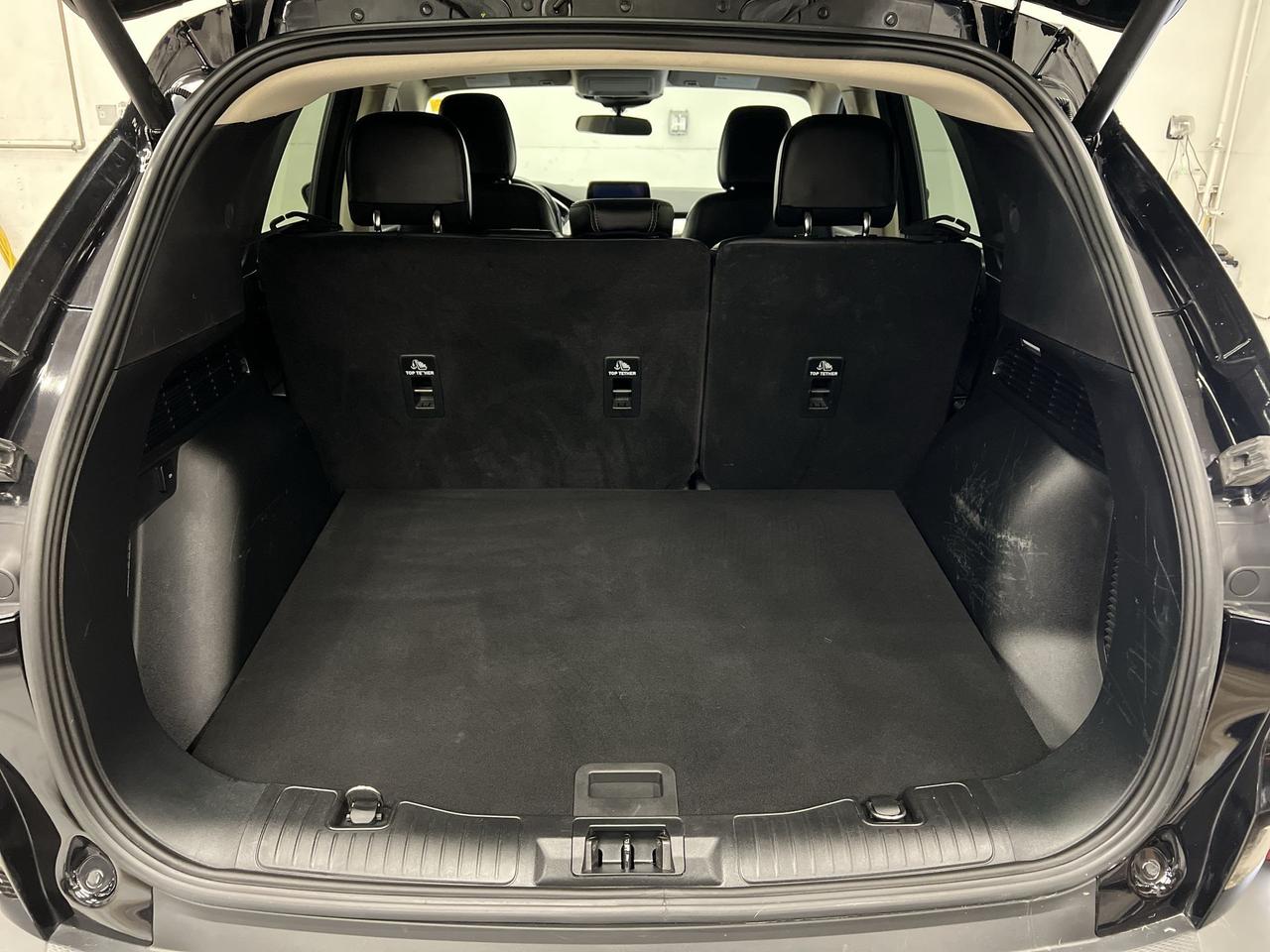 2020 Ford Escape SEL | HTD LEATHER |CARPLAY | REMOTE START | ALLOYS Photo