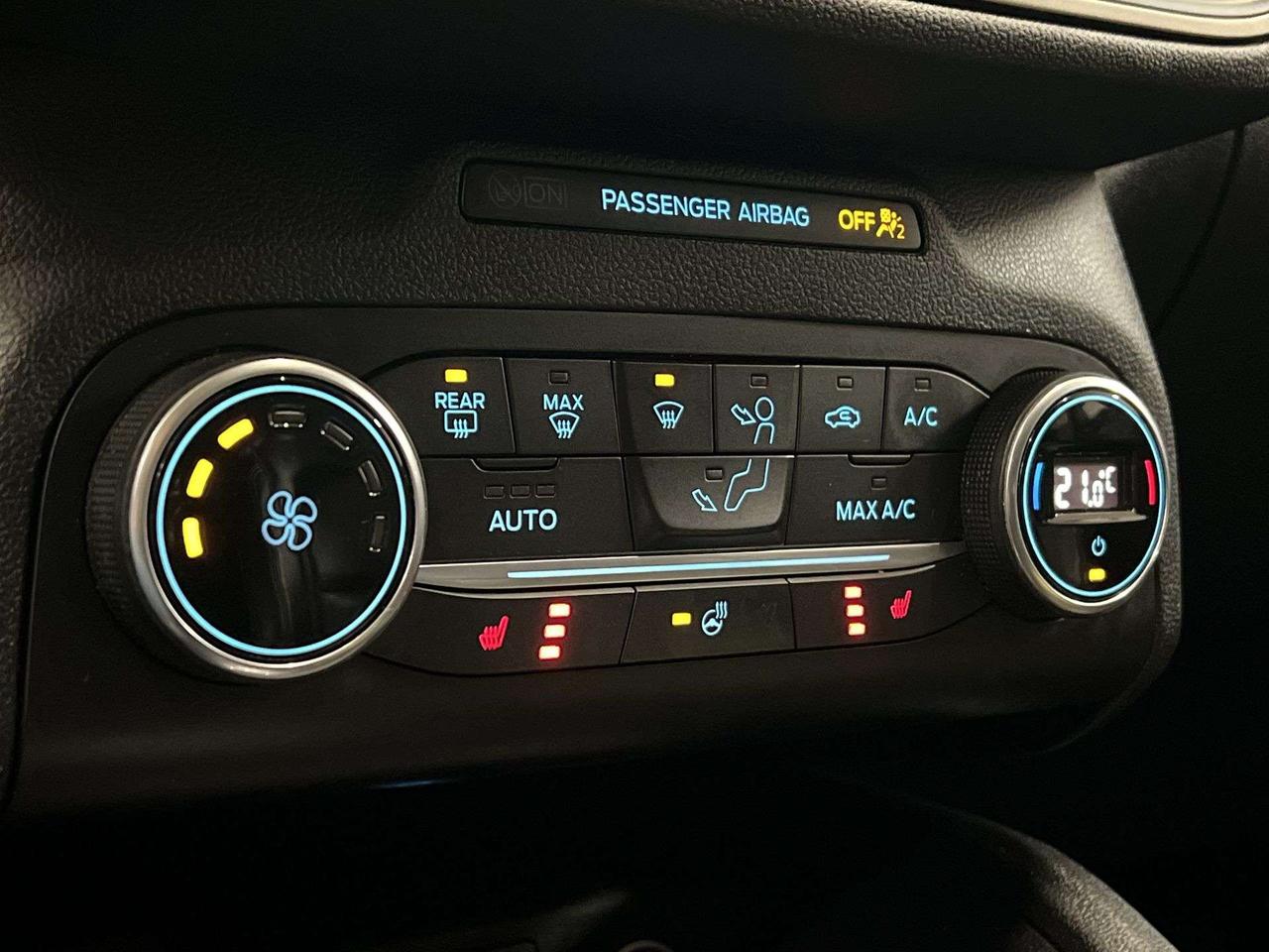 2020 Ford Escape SEL | HTD LEATHER |CARPLAY | REMOTE START | ALLOYS Photo
