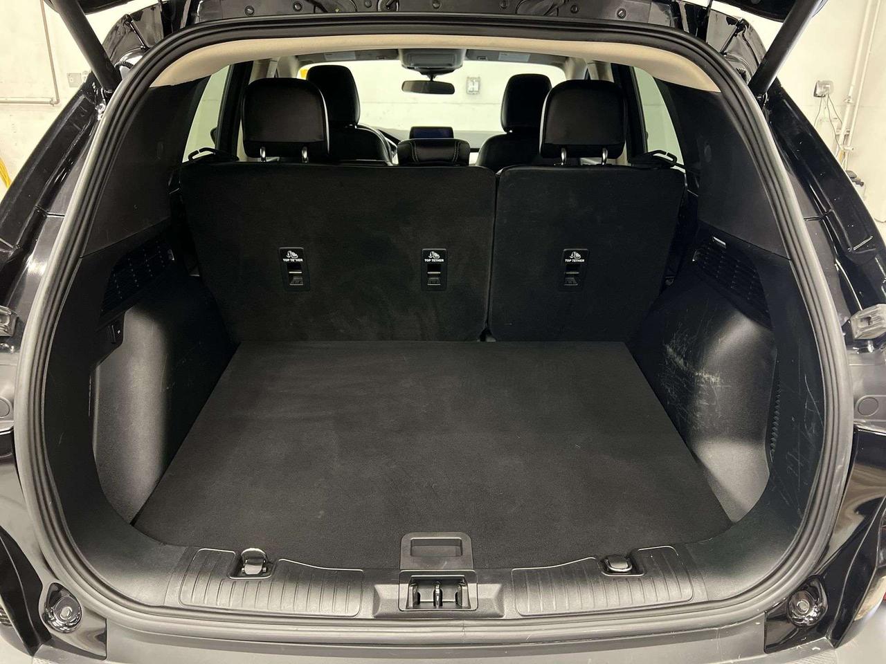 2020 Ford Escape SEL | HTD LEATHER |CARPLAY | REMOTE START | ALLOYS Photo