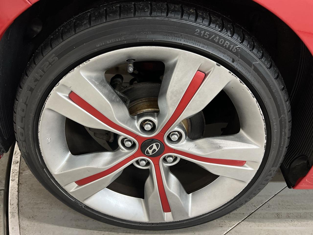 2012 Hyundai Veloster TECH PKG | LOW KMS! |HTD LEATHER | PANO ROOF | NAV Photo