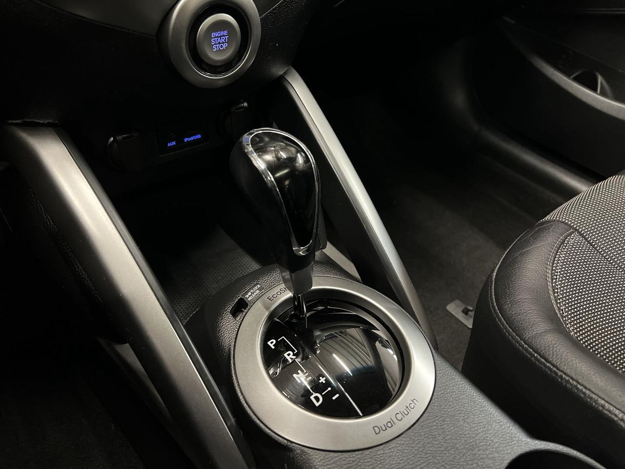 2012 Hyundai Veloster TECH PKG | LOW KMS! |HTD LEATHER | PANO ROOF | NAV Photo