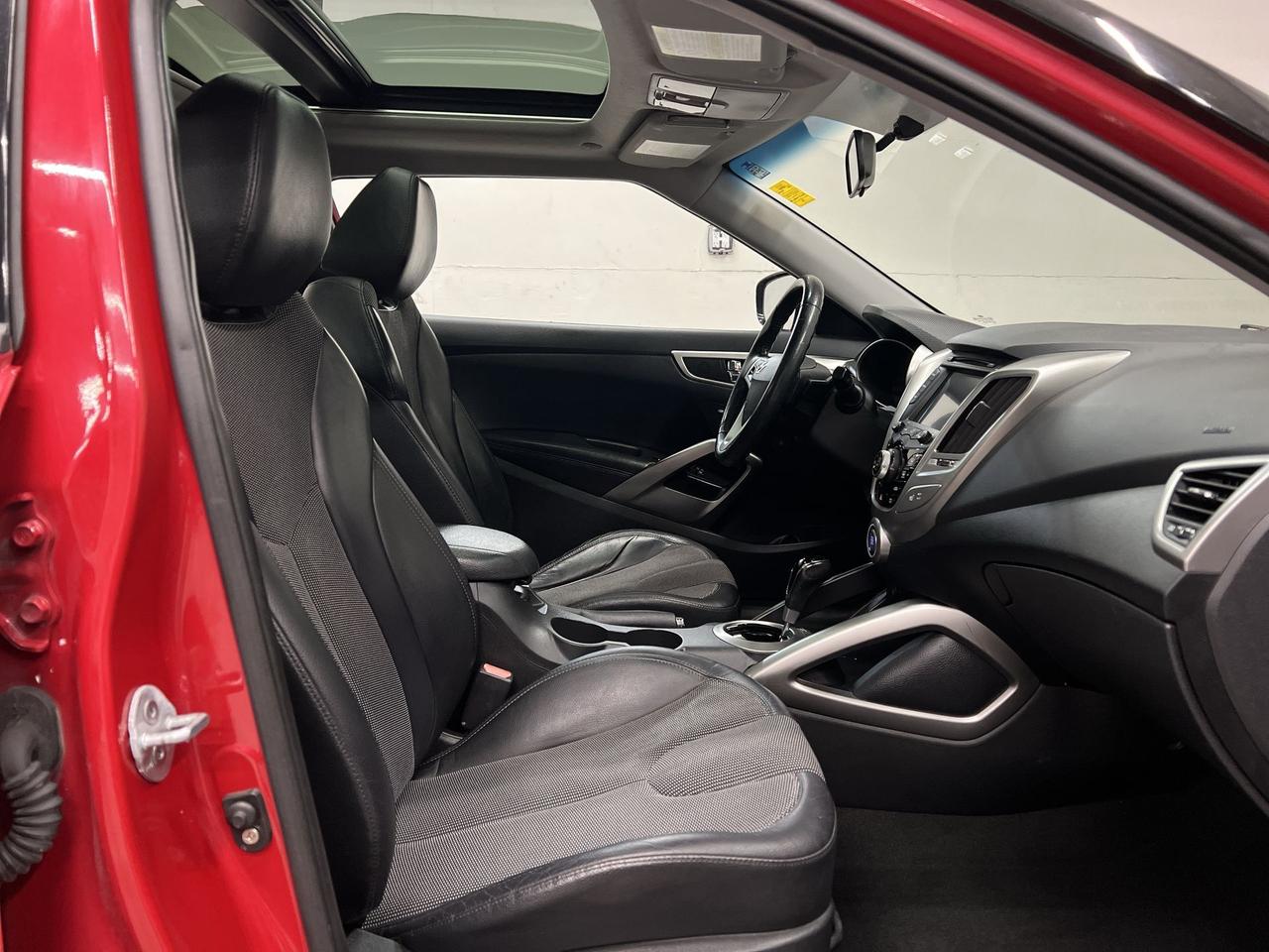 2012 Hyundai Veloster TECH PKG | LOW KMS! |HTD LEATHER | PANO ROOF | NAV Photo