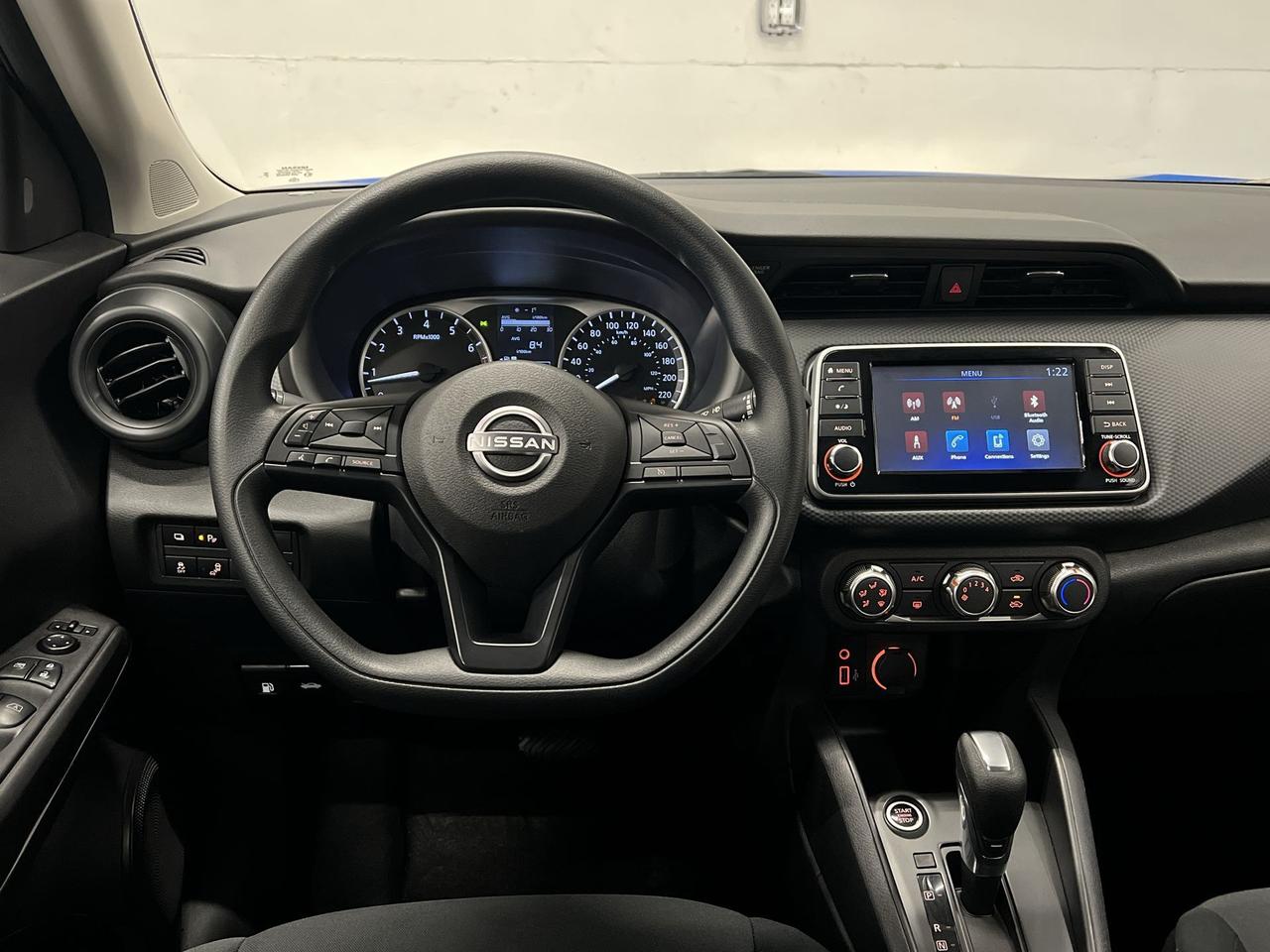2024 Nissan Kicks ONLY 27,000KMS! | CARPLAY | BLIND SPOT | REAR CAM Photo