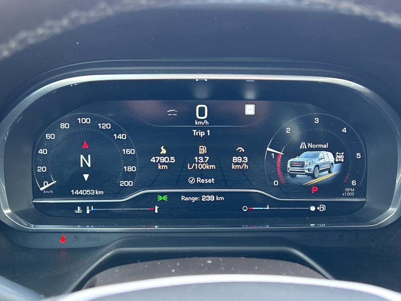 2023 GMC Yukon XL SLT, 7 PASS, SUNROOF, REMOTE START, LEATHER! - Photo #16