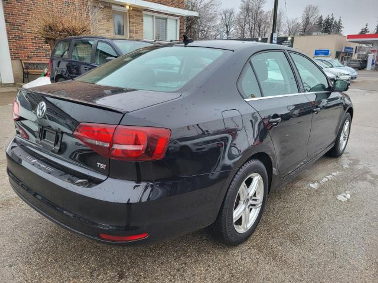 2017 Volkswagen Jetta wolfsburg Photo