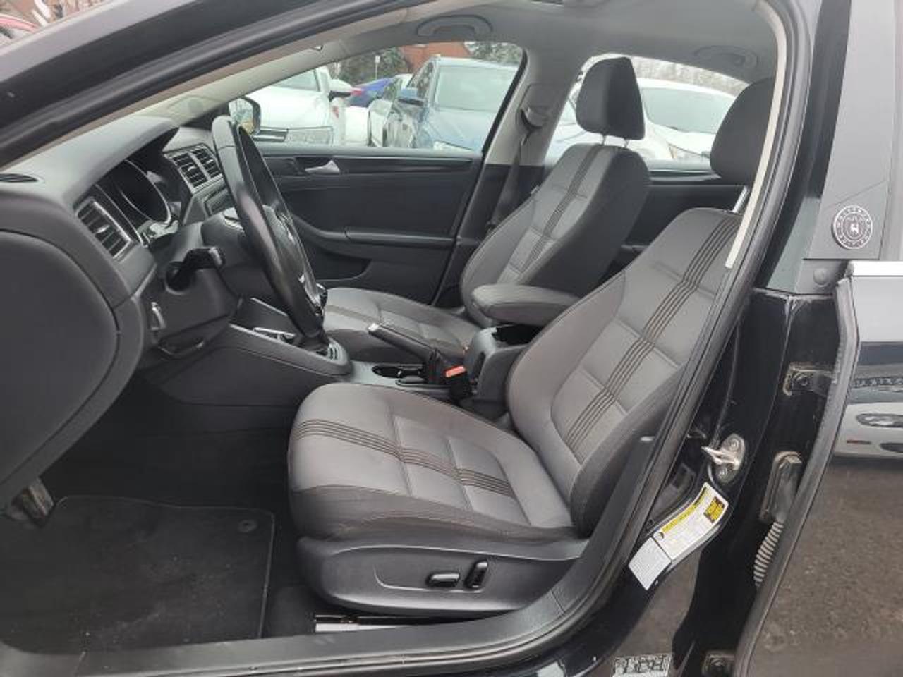 2017 Volkswagen Jetta wolfsburg Photo