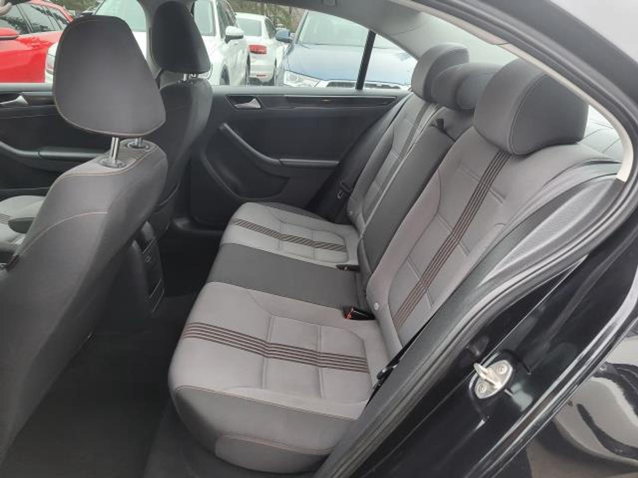 2017 Volkswagen Jetta wolfsburg Photo