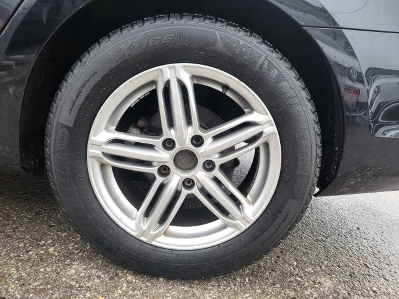 2017 Volkswagen Jetta wolfsburg Photo