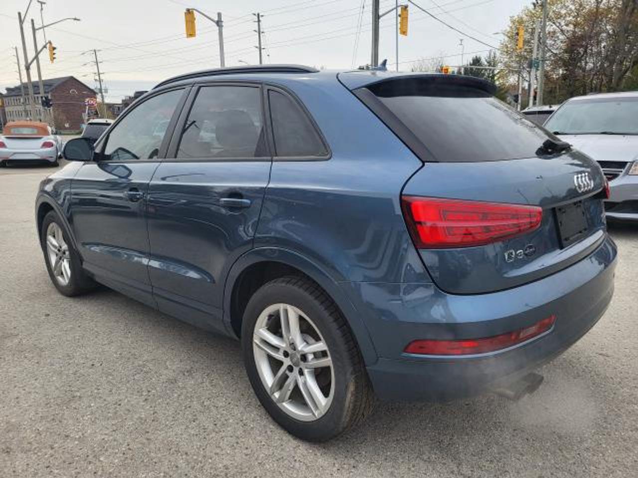 2016 Audi Q3 2.0T quattro Premium Photo4