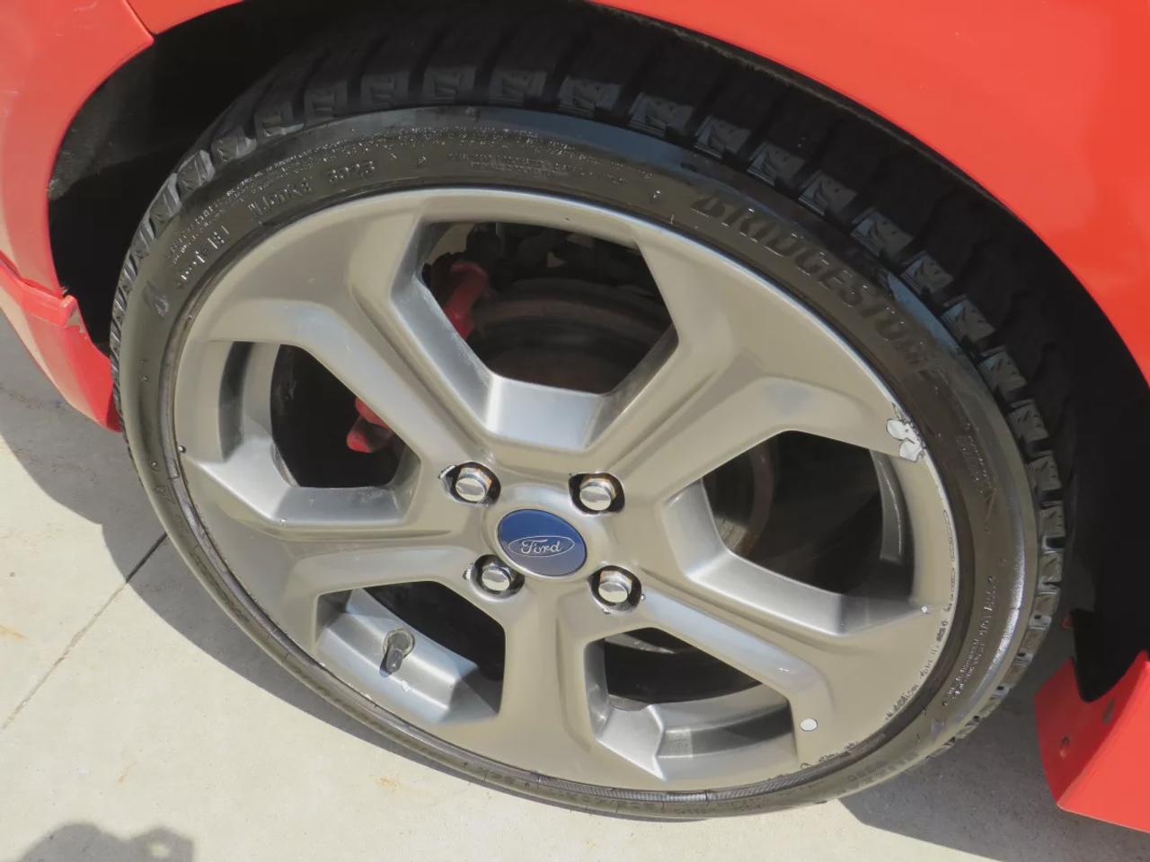 2014 Ford Fiesta ST | Clean Carfax | Manual Transmission | Alloy Rims | Nav |Reverse Camera in Rear View Mirror | Sunroof | A/C | Photo