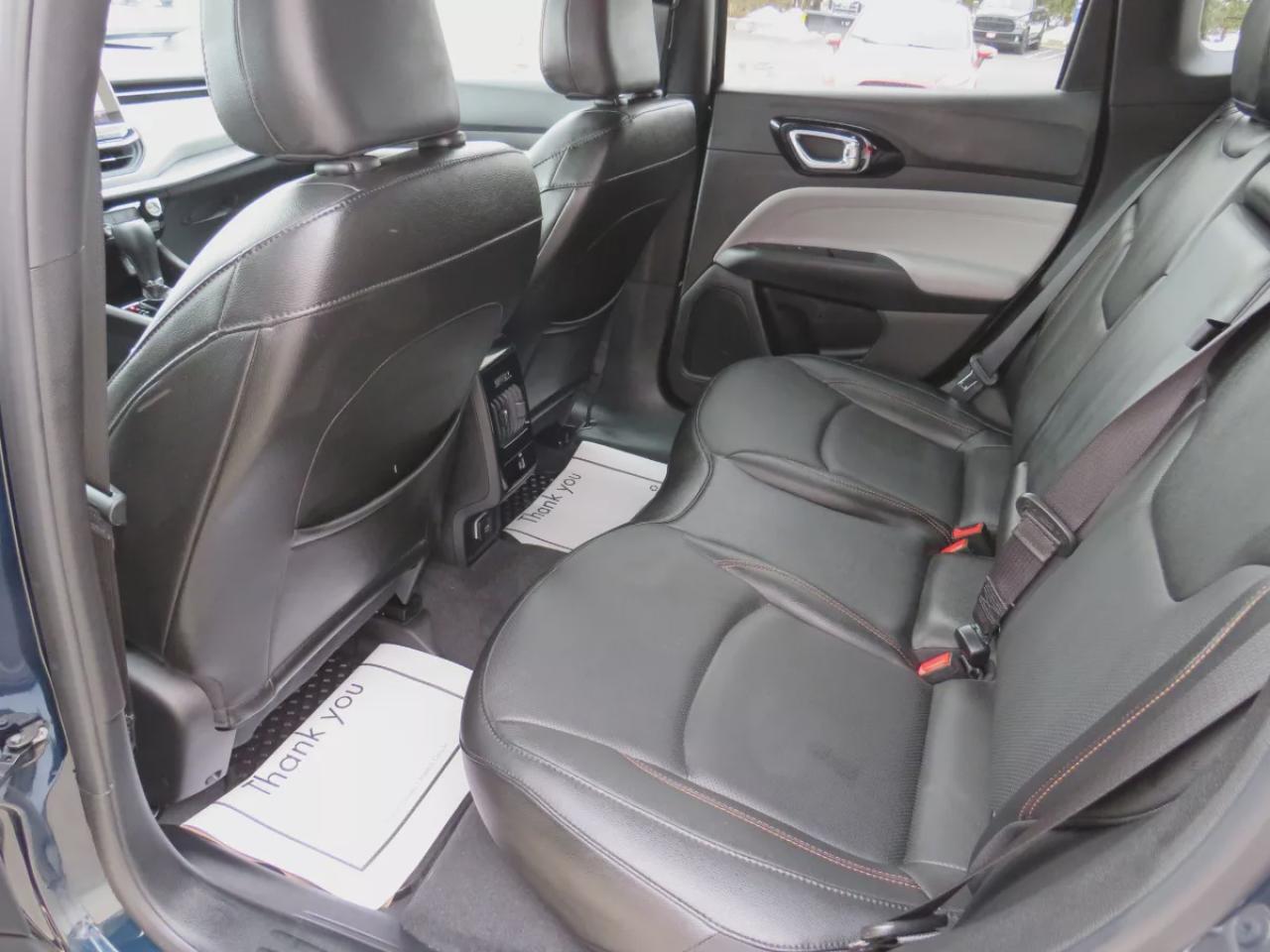 2024 Jeep Compass Limited (**LOW KM!!**ONE OWNER!!**CLEAN TITLE/NO ACCIDENTS!!**ALLOY RIMS**FOG LIGHTS**REMOTE START**LEATHER**NAVIGATION**BLIND SPOT MONITORING**POWER SEATS**360 DEGREE REVERSE CAMERA**PUSH BUTTON START**POWER TAILGATE**WIRELESS CHARGING**HEATED SEATS/STEE Photo