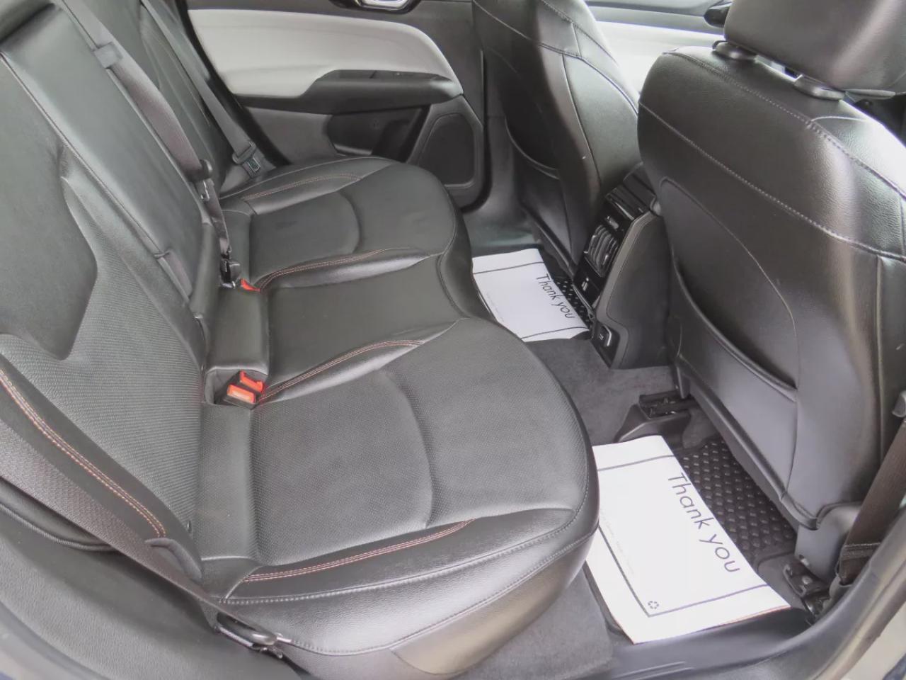 2024 Jeep Compass Limited (**LOW KM!!**ONE OWNER!!**CLEAN TITLE/NO ACCIDENTS!!**ALLOY RIMS**FOG LIGHTS**REMOTE START**LEATHER**NAVIGATION**BLIND SPOT MONITORING**POWER SEATS**360 DEGREE REVERSE CAMERA**PUSH BUTTON START**POWER TAILGATE**WIRELESS CHARGING**HEATED SEATS/STEE Photo