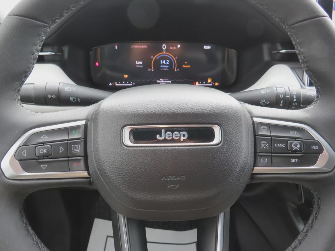 2024 Jeep Compass Limited (**LOW KM!!**ONE OWNER!!**CLEAN TITLE/NO ACCIDENTS!!**ALLOY RIMS**FOG LIGHTS**REMOTE START**LEATHER**NAVIGATION**BLIND SPOT MONITORING**POWER SEATS**360 DEGREE REVERSE CAMERA**PUSH BUTTON START**POWER TAILGATE**WIRELESS CHARGING**HEATED SEATS/STEE Photo