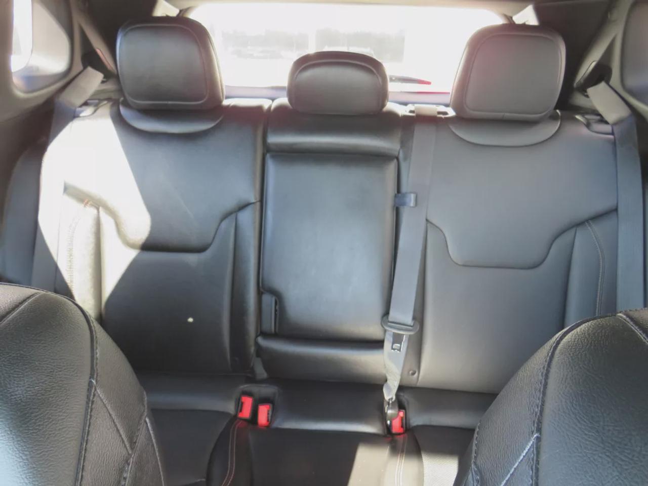 2024 Jeep Compass Limited  | Low Km | Clean Title | No Accidents | Alloy Rims | Fog Lights | Remote Start | Leather | Navigation | Blind Spot Monitoring | Power Seats | 360 Degree Reverse Camera | Push Button Start | Power Tailgate | Wireless Charging | Heated Seats Photo