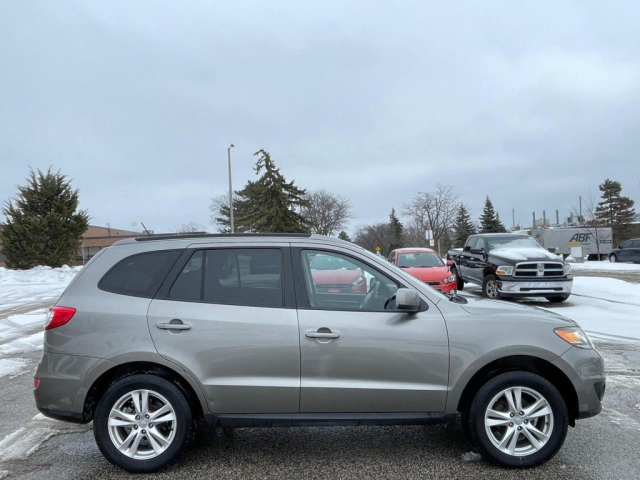 2012 Hyundai Santa Fe All-wheel Drive 4dr I4 Automatic GL Premium Photo