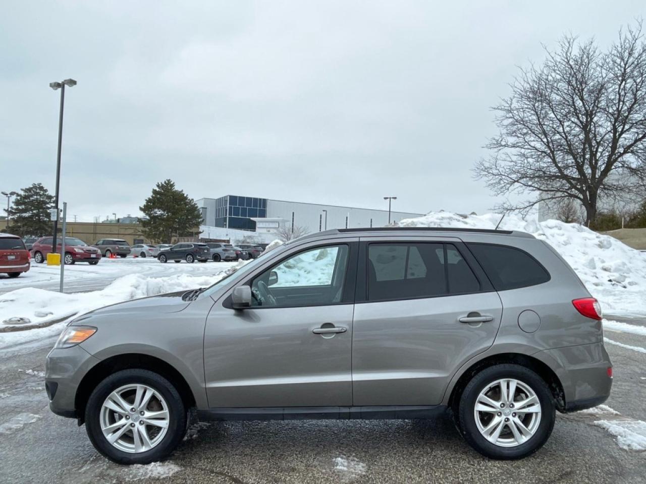 2012 Hyundai Santa Fe All-wheel Drive 4dr I4 Automatic GL Premium Photo