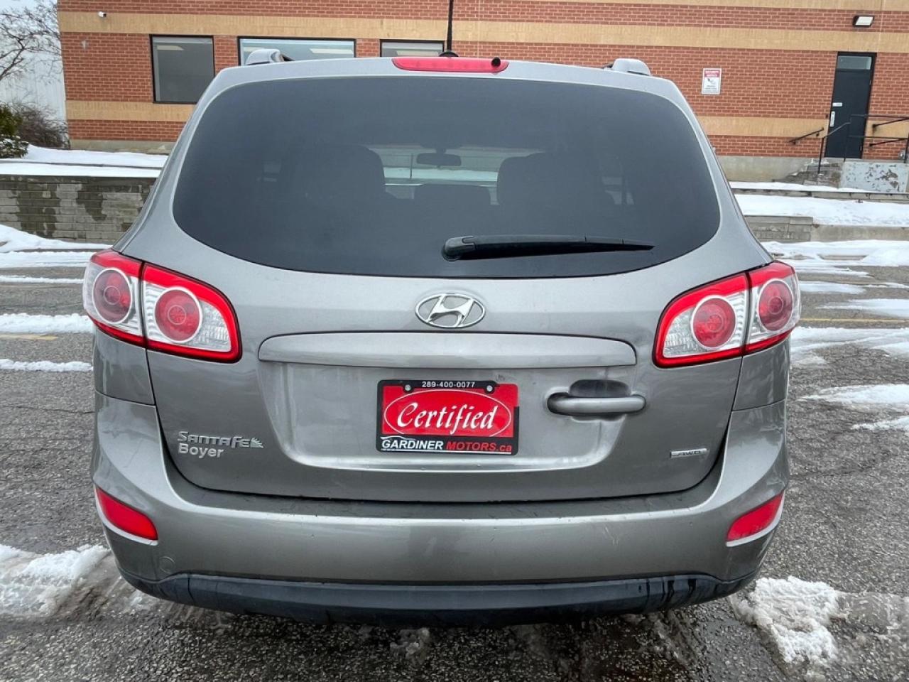 2012 Hyundai Santa Fe All-wheel Drive 4dr I4 Automatic GL Premium Photo