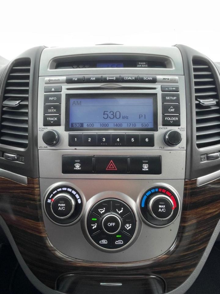 2012 Hyundai Santa Fe All-wheel Drive 4dr I4 Automatic GL Premium Photo