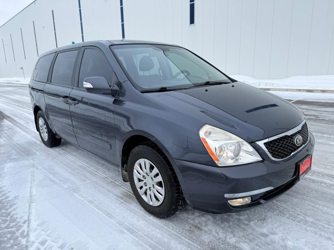 2014 Kia Sedona LX Passenger Van Automatic Photo