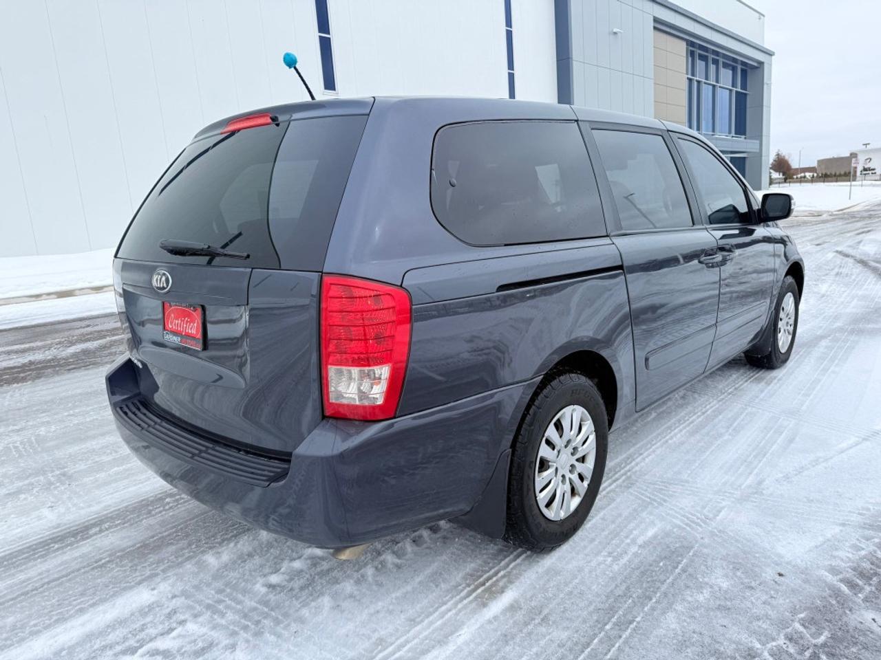 2014 Kia Sedona LX Passenger Van Automatic Photo