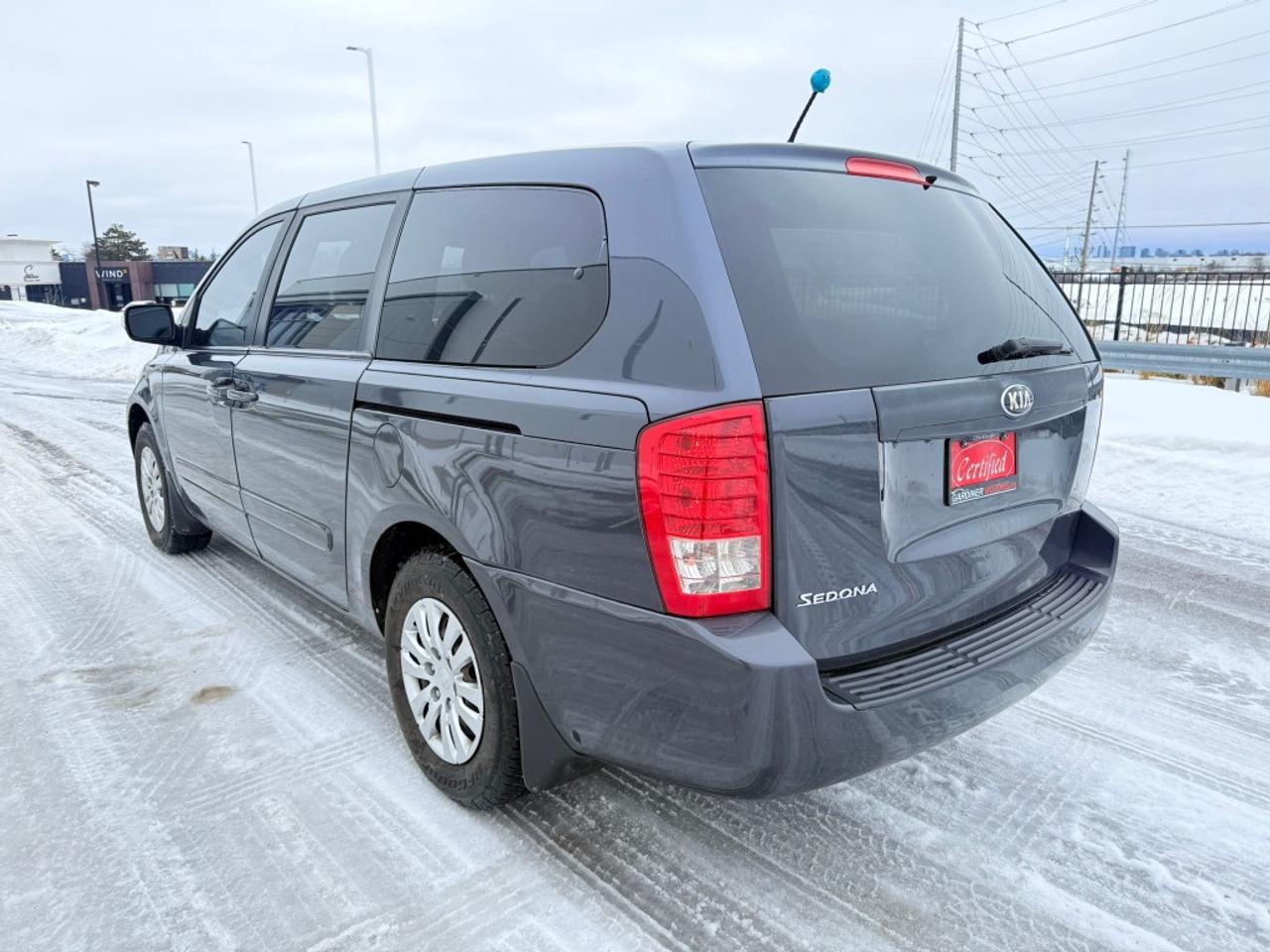 2014 Kia Sedona LX Passenger Van Automatic Photo