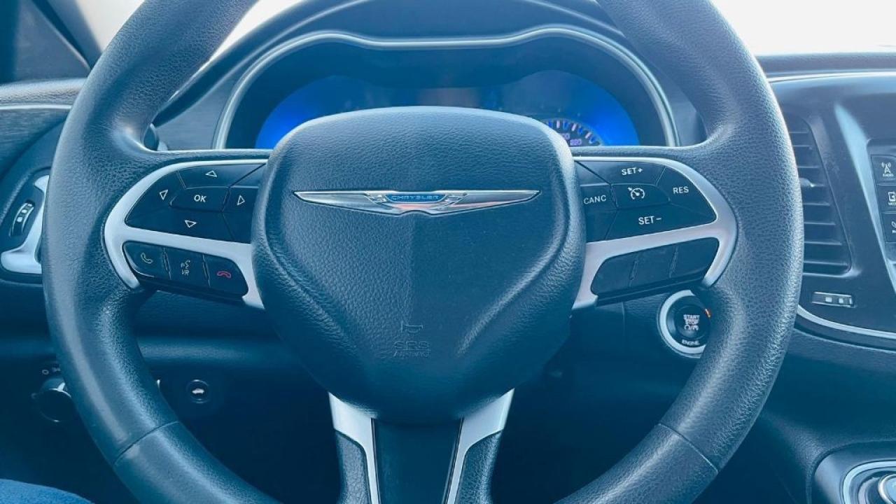 2016 Chrysler 200 LX 4dr Front-wheel Drive Sedan Automatic Photo