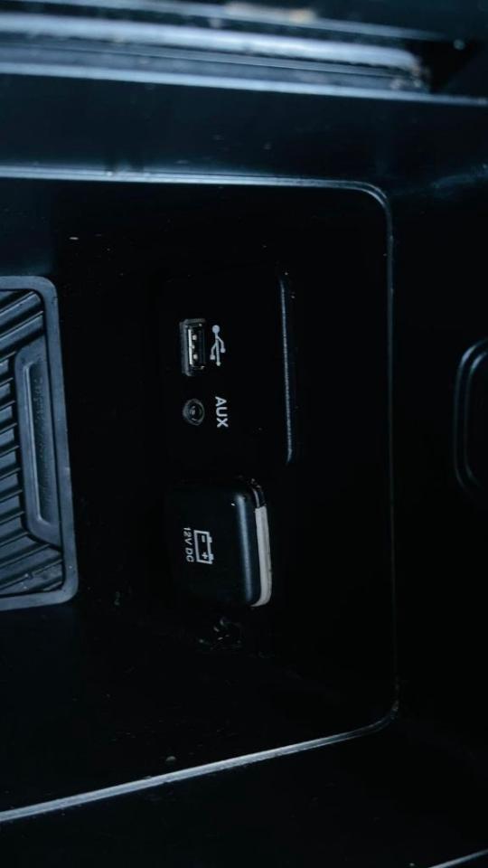 2016 Chrysler 200 LX 4dr Front-wheel Drive Sedan Automatic Photo