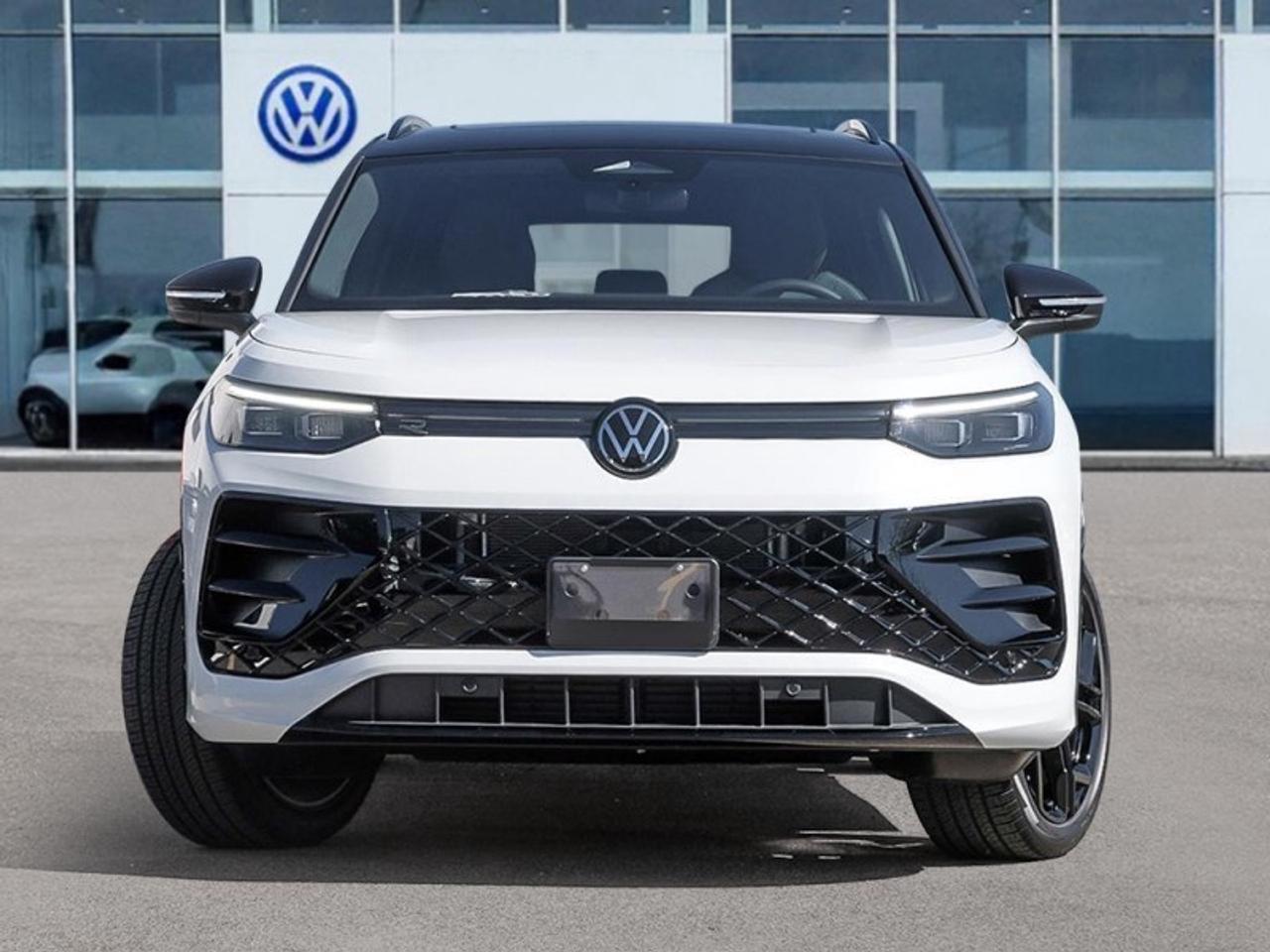 2026 Volkswagen Tiguan Comfortline R-Line Black Edition Photo