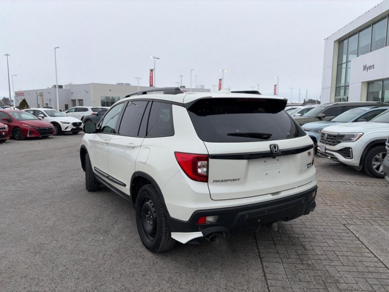 2019 Honda Passport Touring AWD  - Navigation Photo2