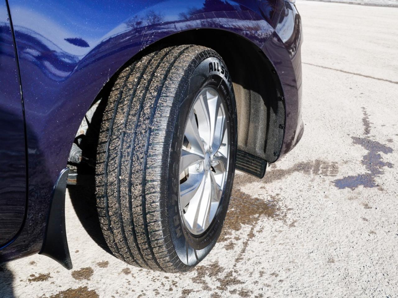 2020 Kia Sedona LX  - Heated Seats -  Apple CarPlay - $161 B/W Photo