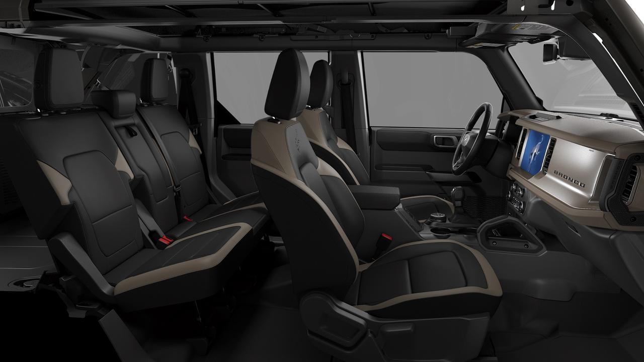 2026 Ford Bronco Outer Banks Photo5