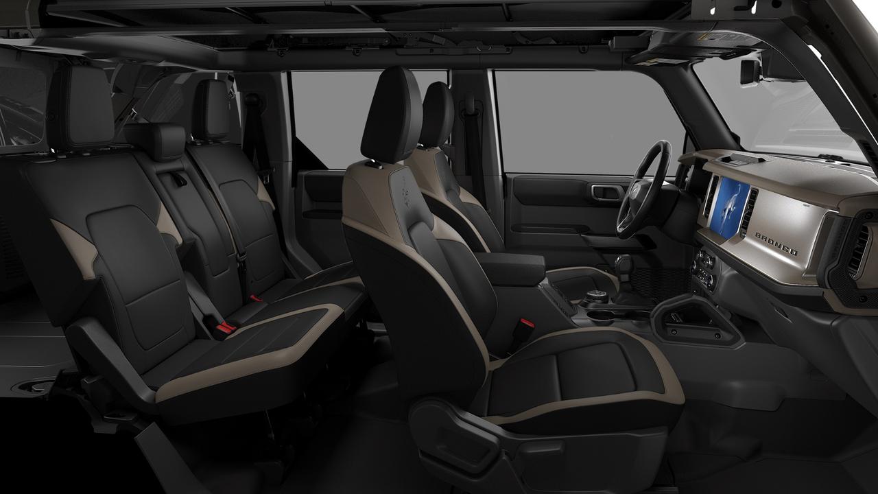 2026 Ford Bronco Outer Banks Photo