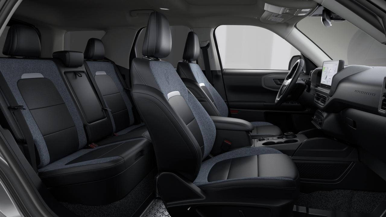 2026 Ford Bronco Sport Outer Banks Photo5
