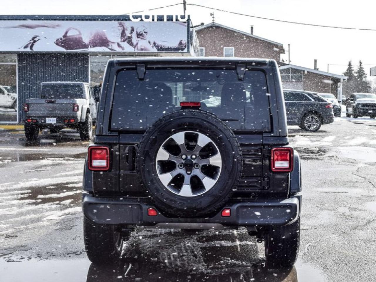 2021 Jeep Wrangler UNLIMITED ALTITUDE Photo