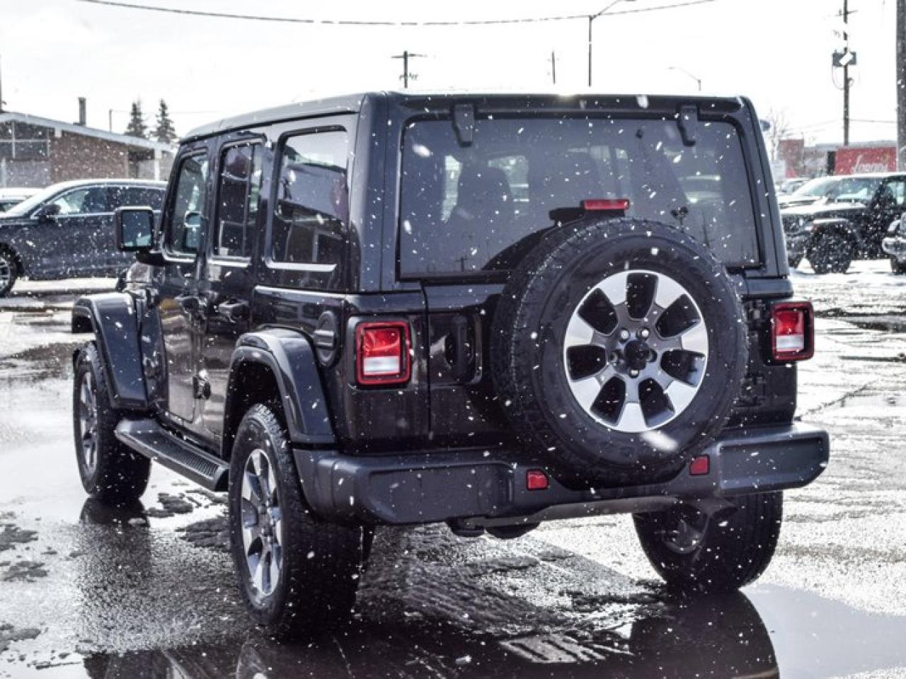 2021 Jeep Wrangler UNLIMITED ALTITUDE Photo